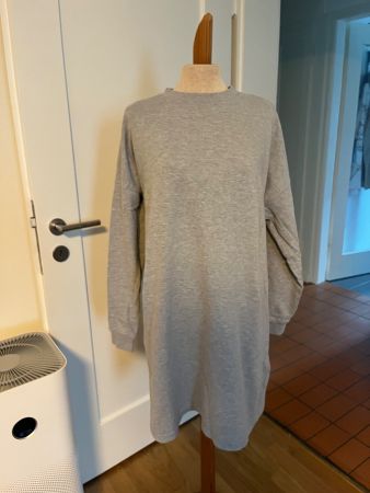 Langer langarm Sweater/ Pullover von Missguided Grösse 34