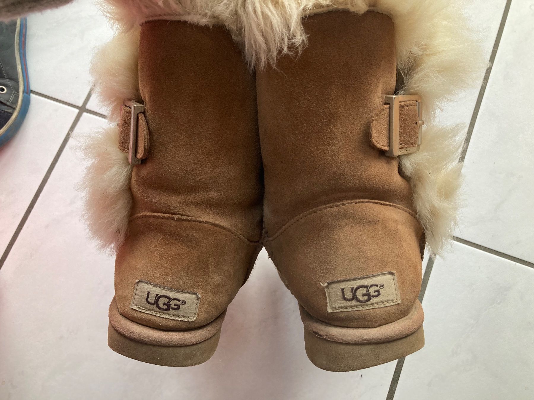 Ugg Schuhe für Mädchen: UGG bottes taille 37 – Gebraucht aus domdidier von picolo99 7