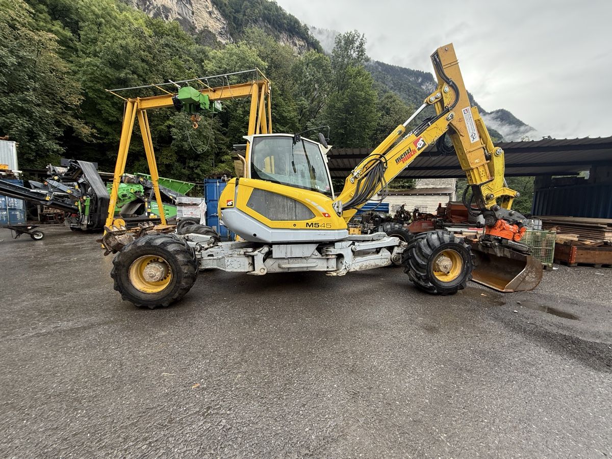 Menzi Muck Escavatori: Menzi Muck M545 avec rototilt – Usato da Villeneuve VD venduto da Tiennot 3