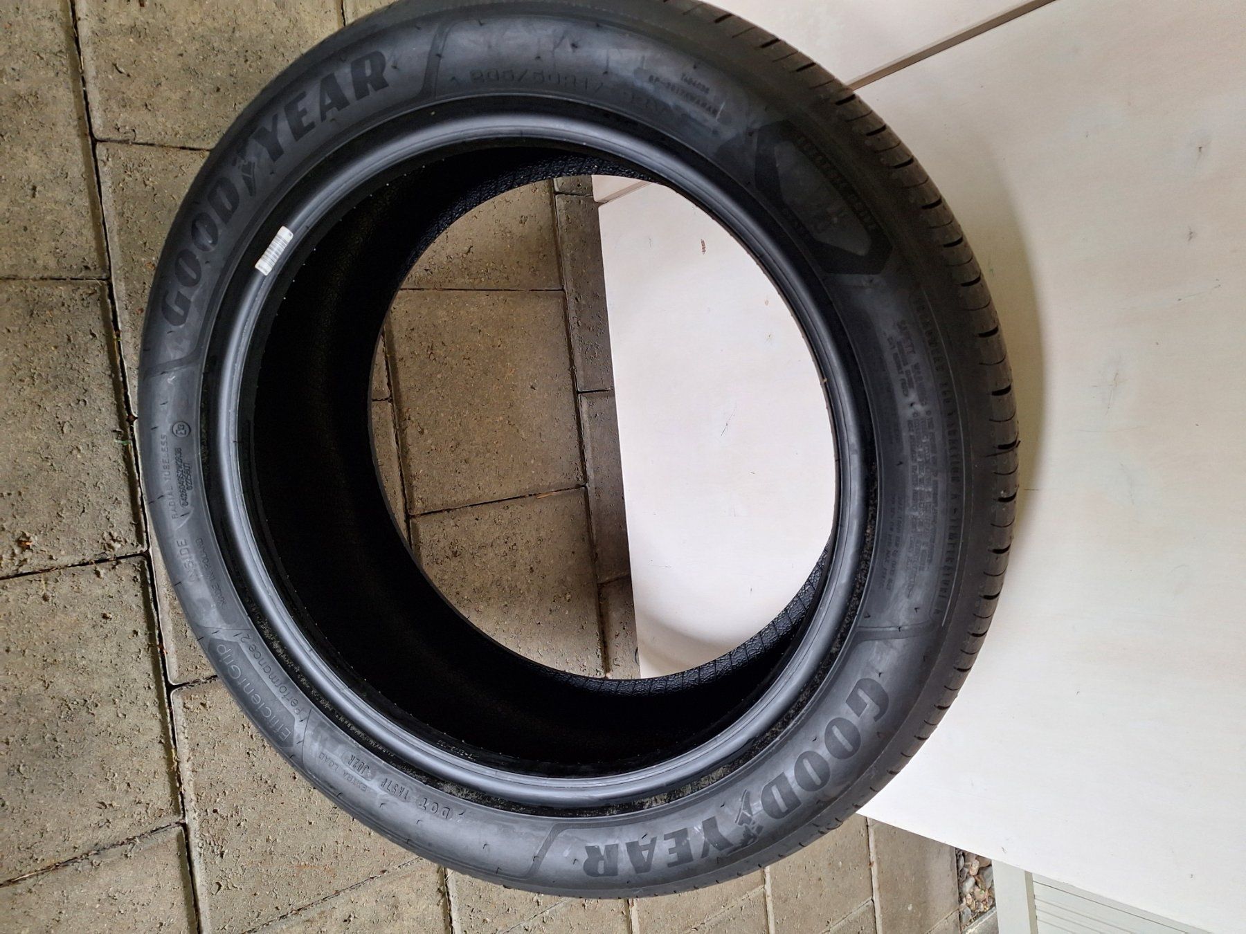Pneumatici & Ruote complete: Sommerpneus 4 Stück Goodyear – Nuovo (secondo la descrizione) da Weinfelden venduto da hwl_jjv7 1