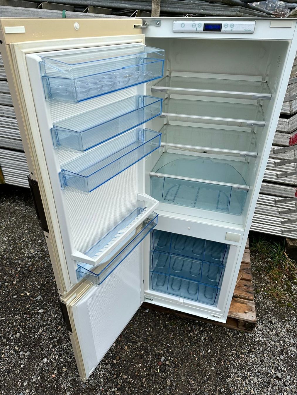 Frigoriferi: Kühlschrank Einbaukühlschrank Forster – Usato da Spreitenbach venduto da Space_X 1