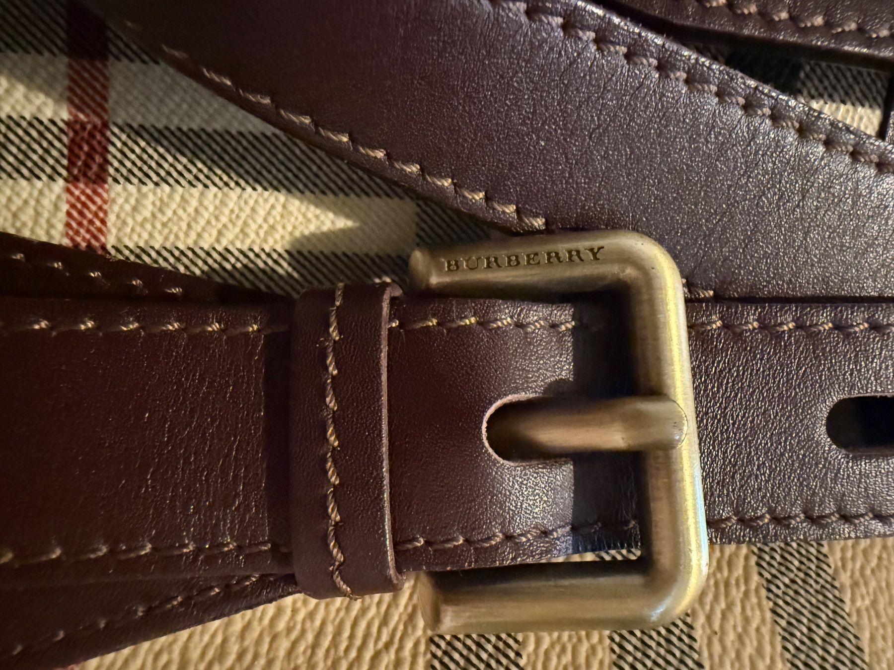 Burberry Taschen für Damen: BURBERRY Nova Check Buckle Tote Bag - Authenticated – Gebraucht aus Chiggiogna von TheLegend88 1