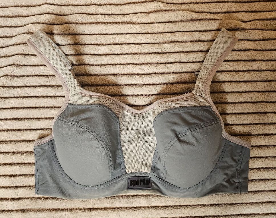Altra biancheria intima: Grauer Sport BH, Grösse 70C – Usato da Kaisten venduto da saleforfun