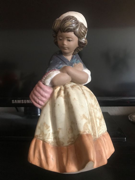 FIGURINE NAO BY Lladro fille colombe de sortie rare porcelaine Espagne