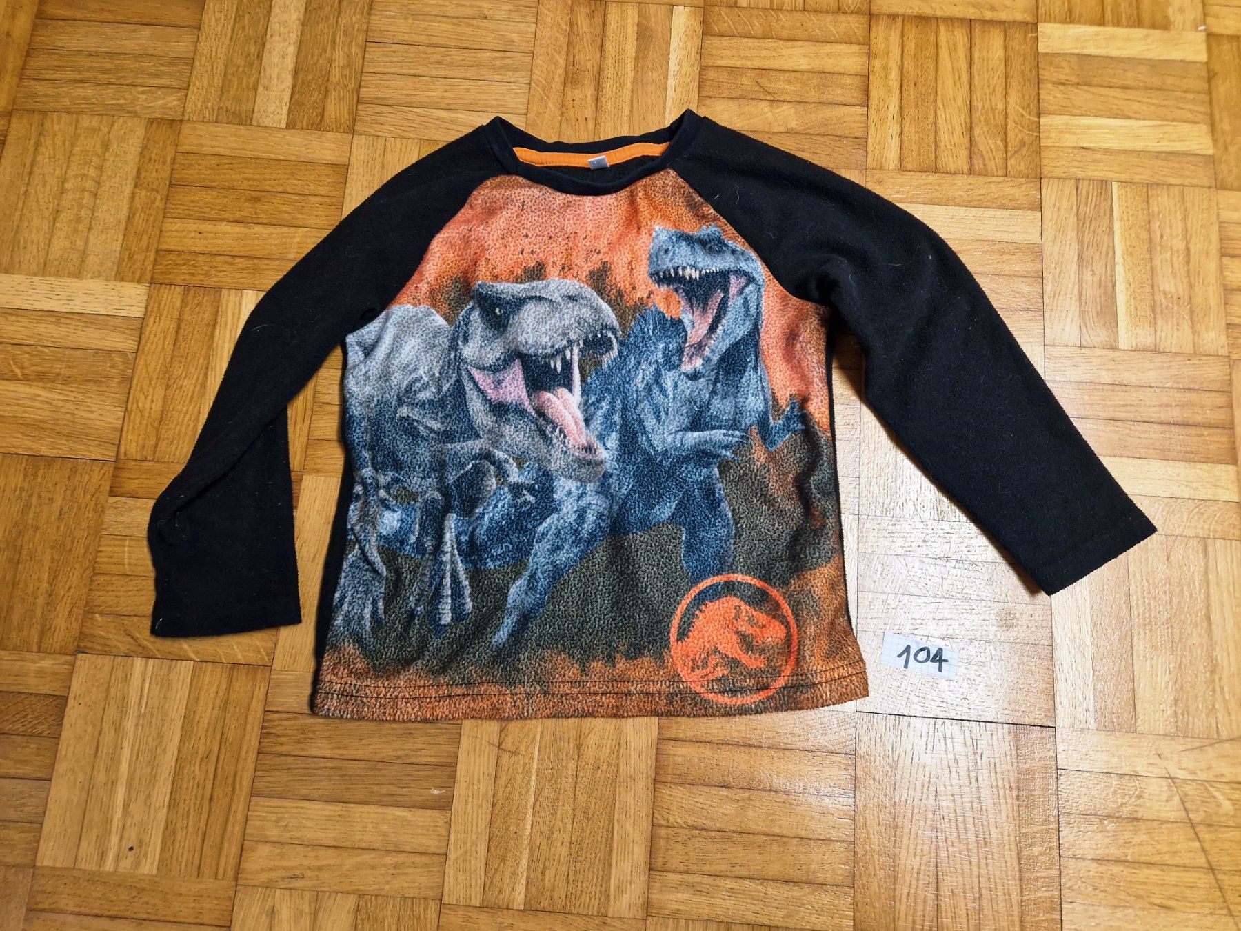 Pulls et sweat-shirts: Pullover 104 – D'occasion à Stüsslingen par white_angel86