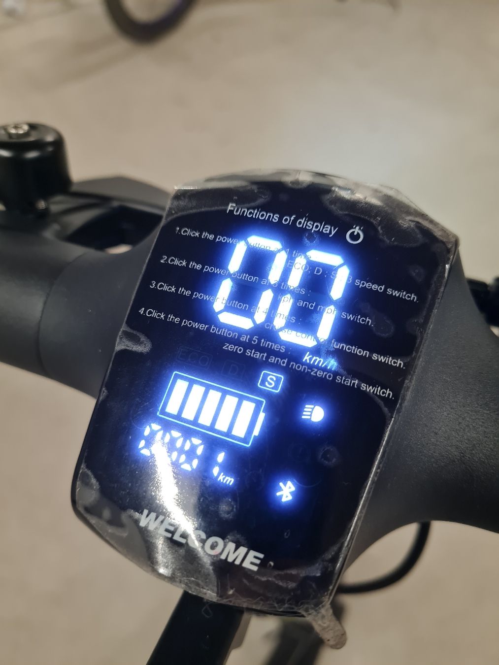 Kickboard: E trotti 48v 500w – Nuovo (secondo la descrizione) da Einsiedeln venduto da RKmnc 2