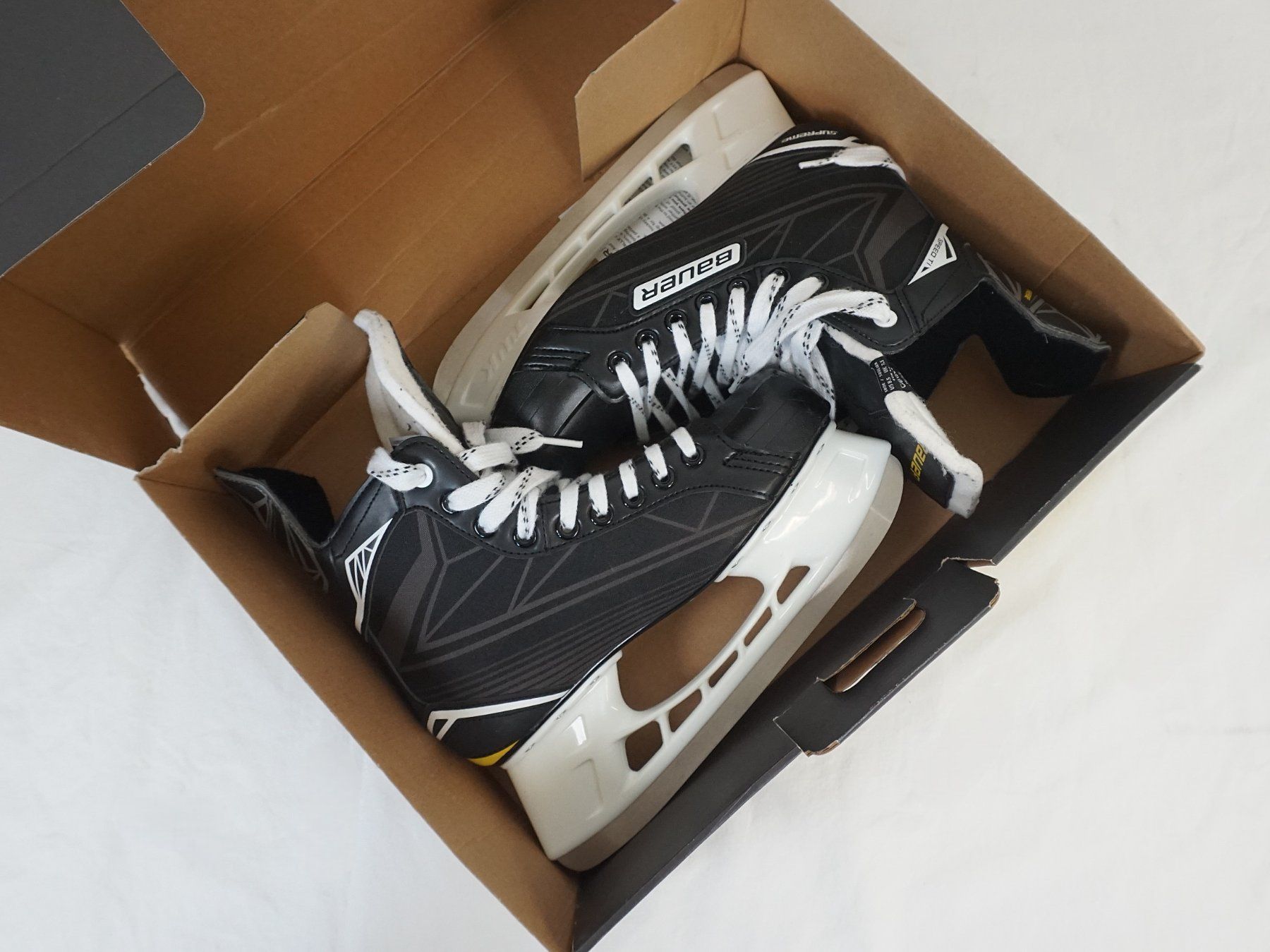 Bauer Patins à glace: Bauer Schlittschuhe Gr. 42 – D'occasion à Pratteln par Restwert_Pratteln 1