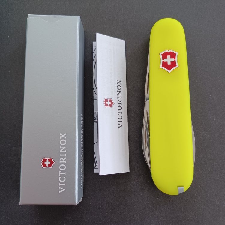 Victorinox glow discount