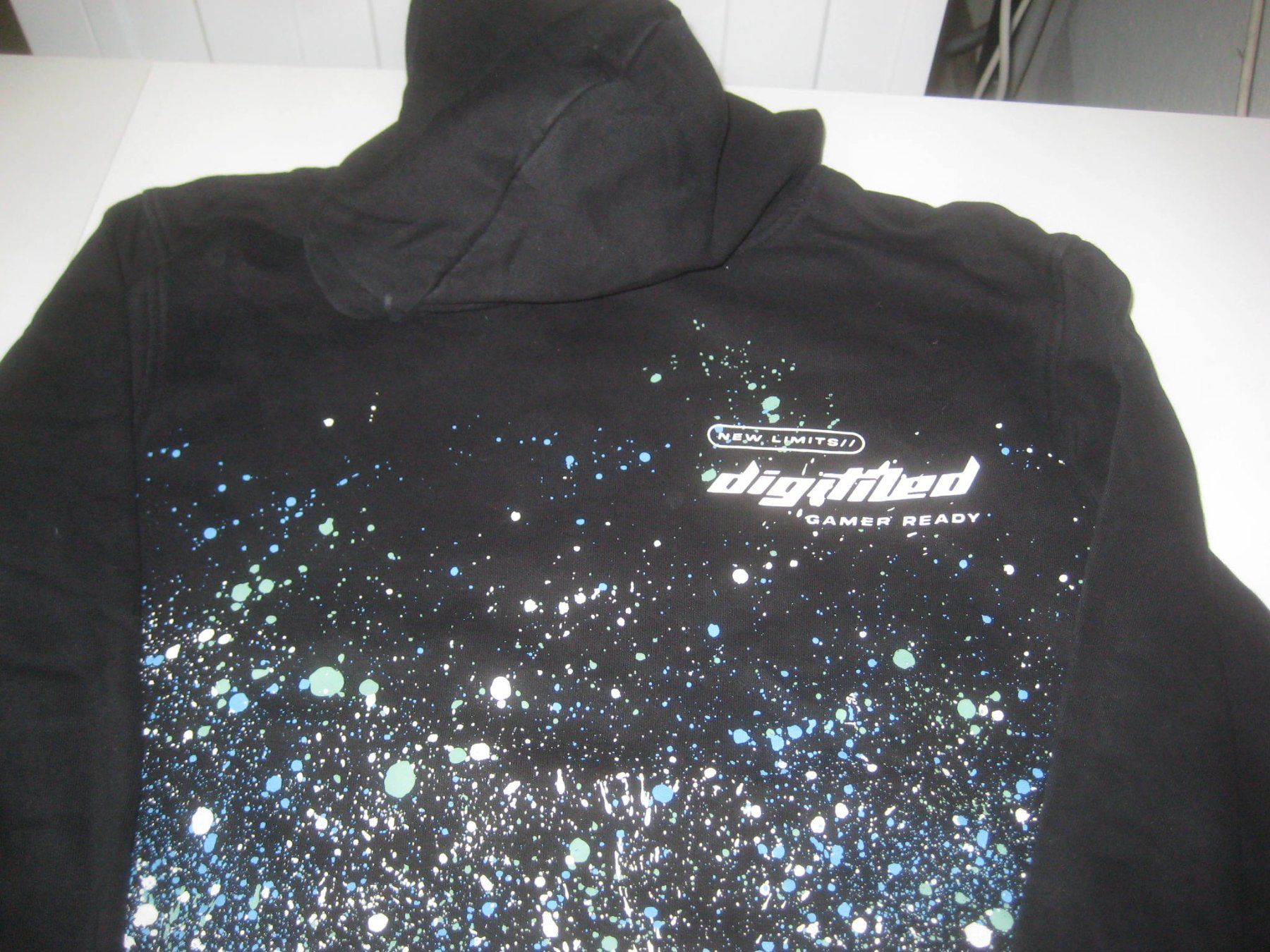 Pullover & Sweatshirts: KNABEN KAPUTZENPULLI – Gebraucht aus Uster von flocke1 1