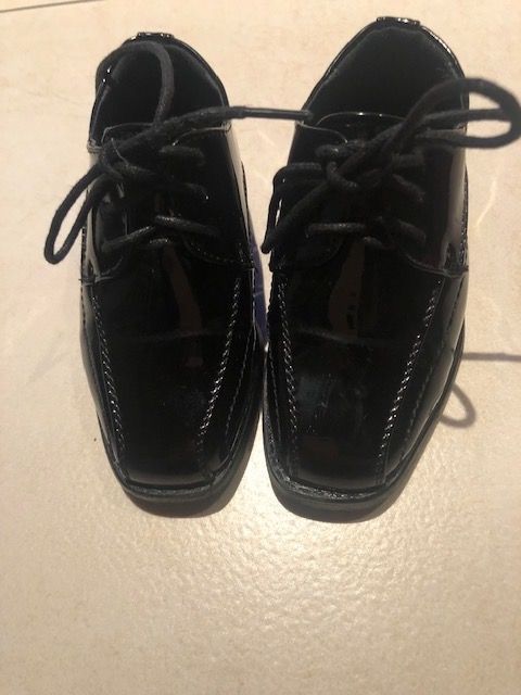 Scarpe per ragazzi: Scarpe da cerimonia no.24 – Usato da Davesco-Soragno venduto da dvf_7h6d