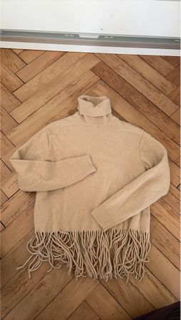 Moschino Rollkragenpullover mit Fransen 34 Lammwolle