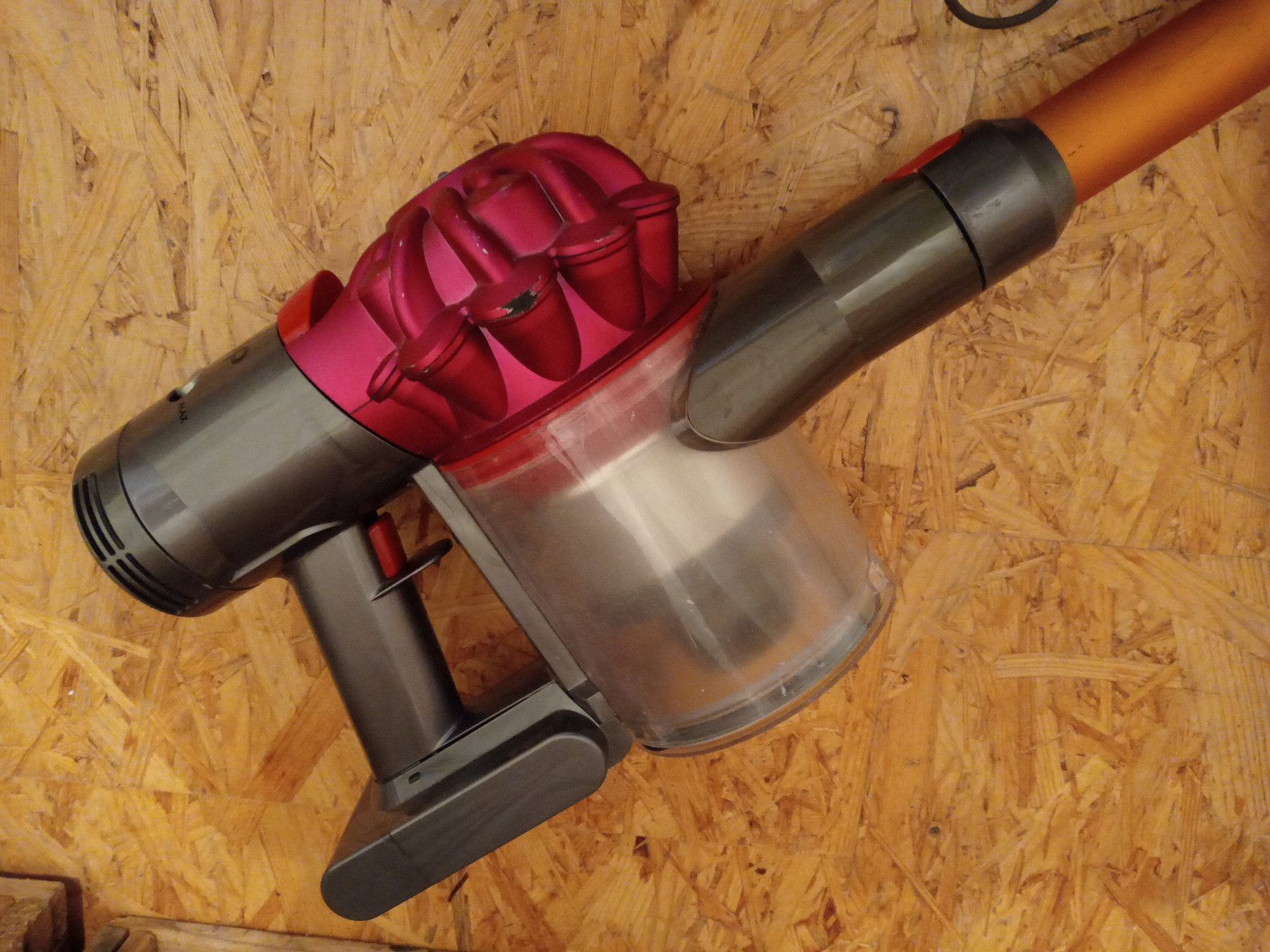 Dyson Aspirateurs & Accessoires: Handstaubsauger Dyson V7 – D'occasion à Prez-vers-Siviriez par Monija70 6