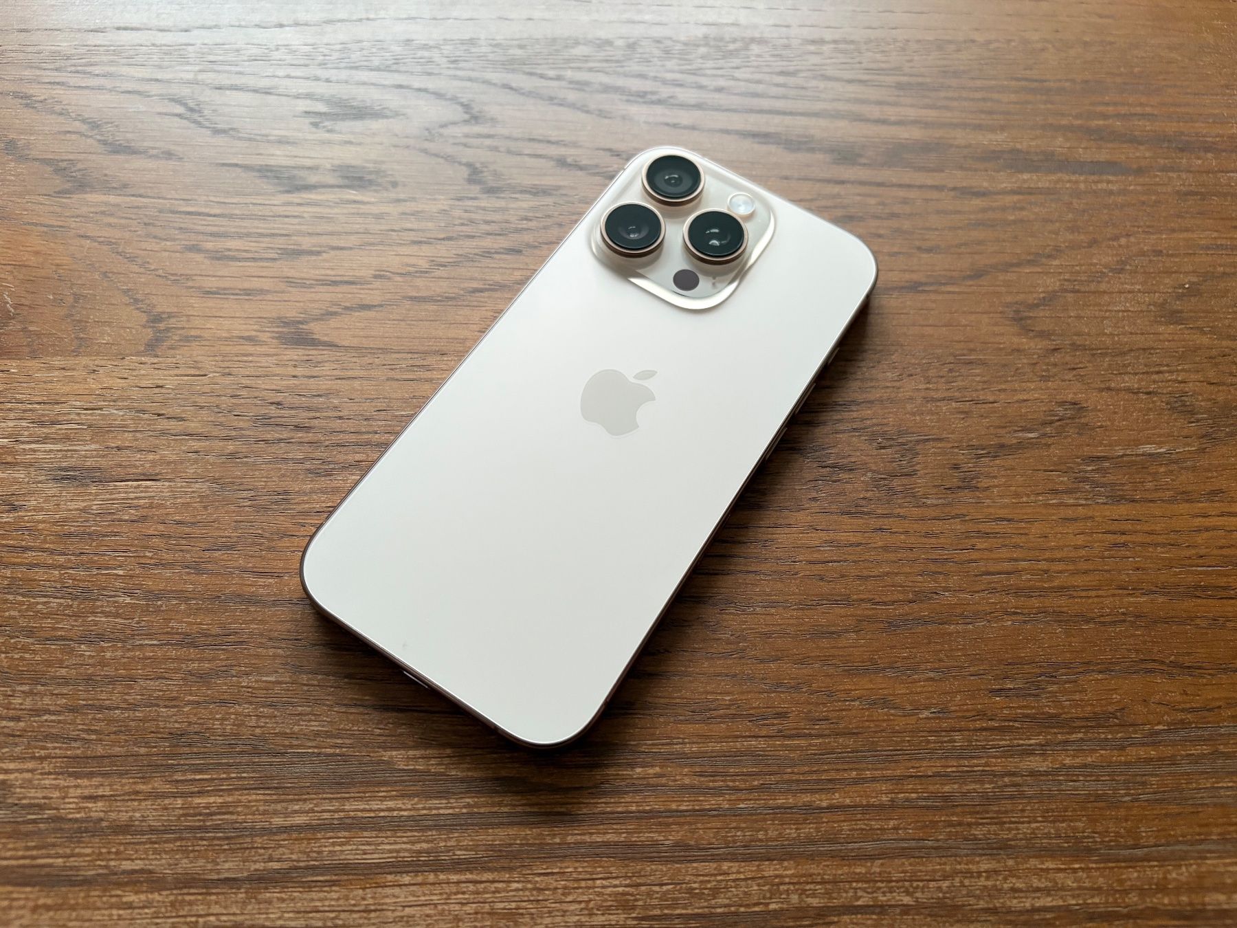 Apple Handys / Smartphones: iPhone 16 Pro 128GB Desert Titanium – Gebraucht aus Knonau von Vincent_vega84 3