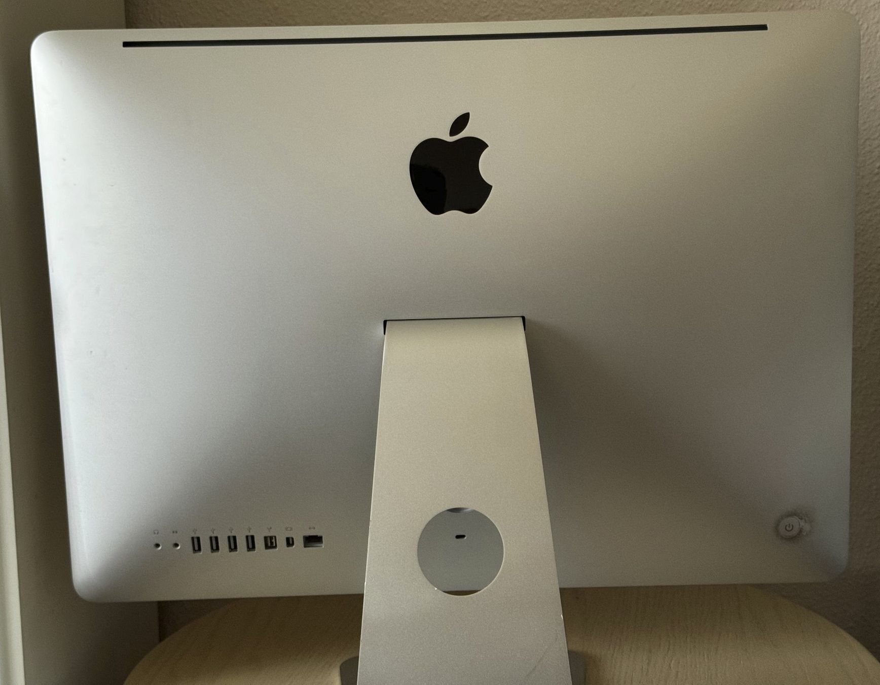 Apple PCs: Apple iMac 21.5" – Gebraucht aus Bern von  3