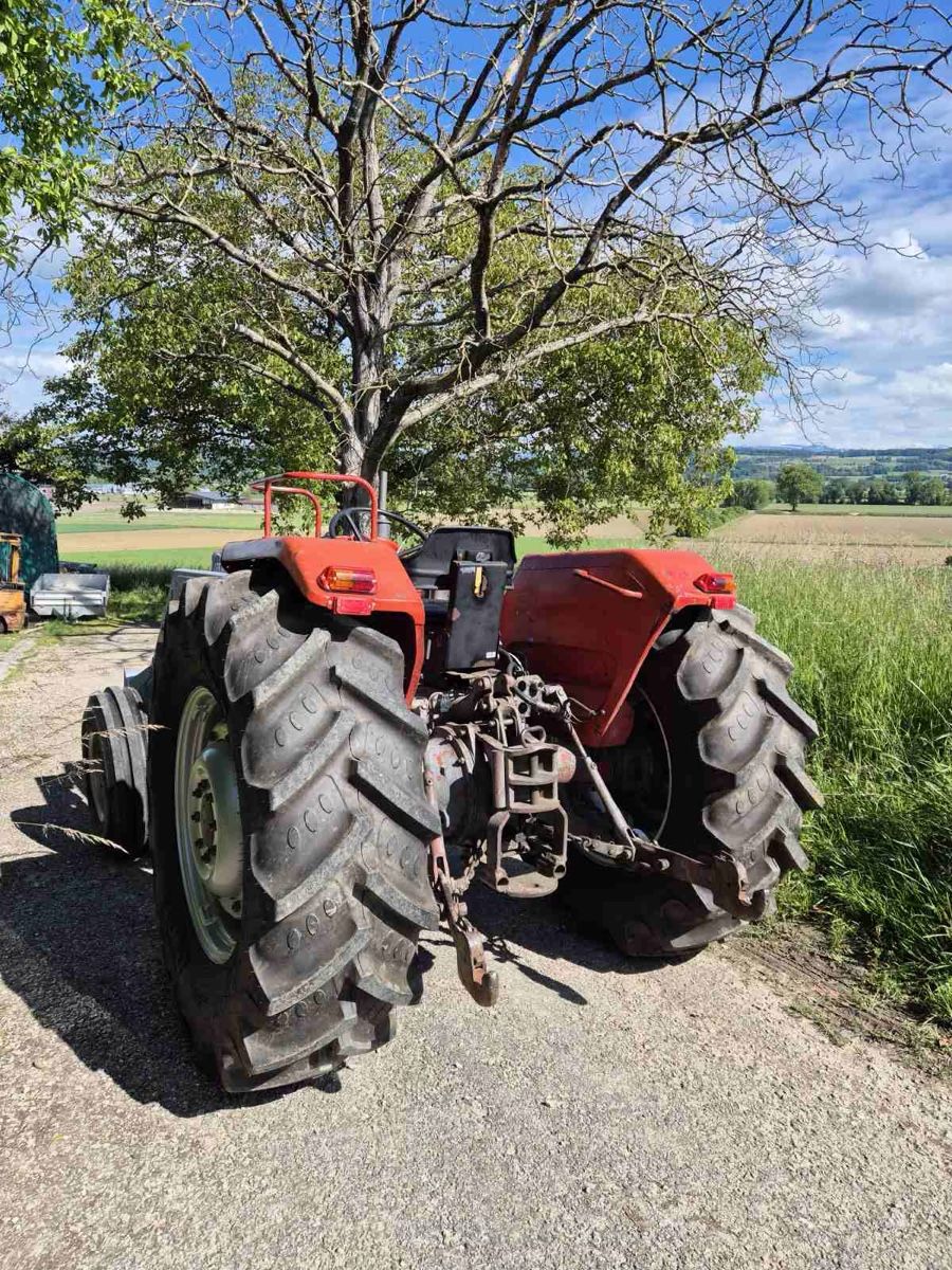 Massey Ferguson Traktoren: Tracteur MF 165 avec Frontal  – Gebraucht aus St-Aubin FR von paj_5vn2 3