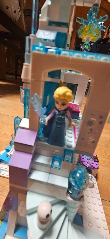 Spielzeuge: Lego 43172-Elsas magischer Eispalast – Gebraucht aus Oberbalm von Drake60 4