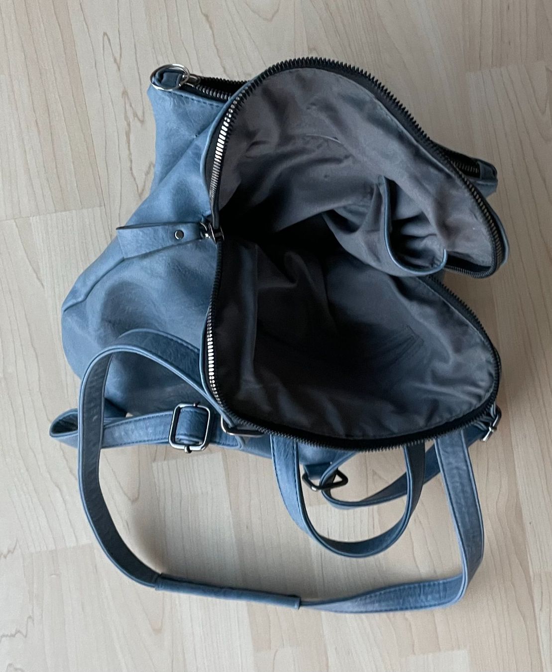 Zaini: Lederrucksack/-tasche, robust, edel, elegant, sportlich, uni – Usato da Amriswil venduto da fit8580 6