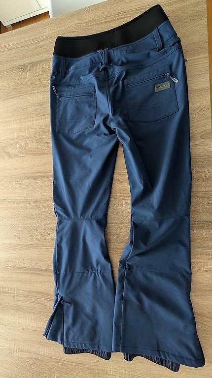 Pantaloni: Pantaloni donna sci/snowboard Roxy taglia L – Usato da Pregassona venduto da ale_9r6b