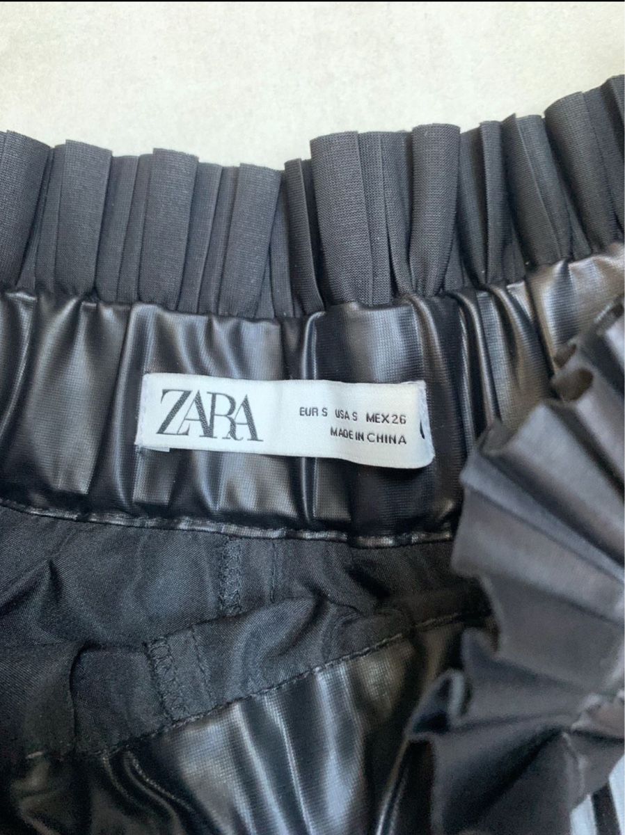 Zara Gonne: Lederrock von ZARA – Usato da Kreuzlingen venduto da hae23 1