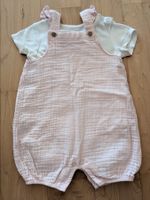 Body und Latzhose rosa Grösse 12-18Monaten, top Zustand