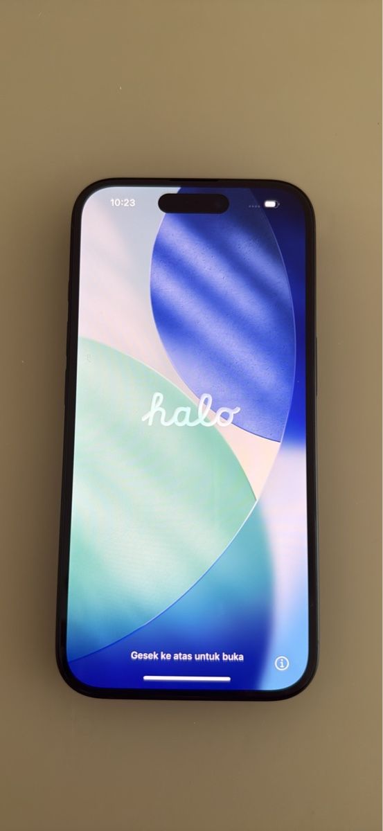 Apple Portables: iPhone 16 128GB black – Neuf (Voir description) à Orbe par Sylvie.Lep07