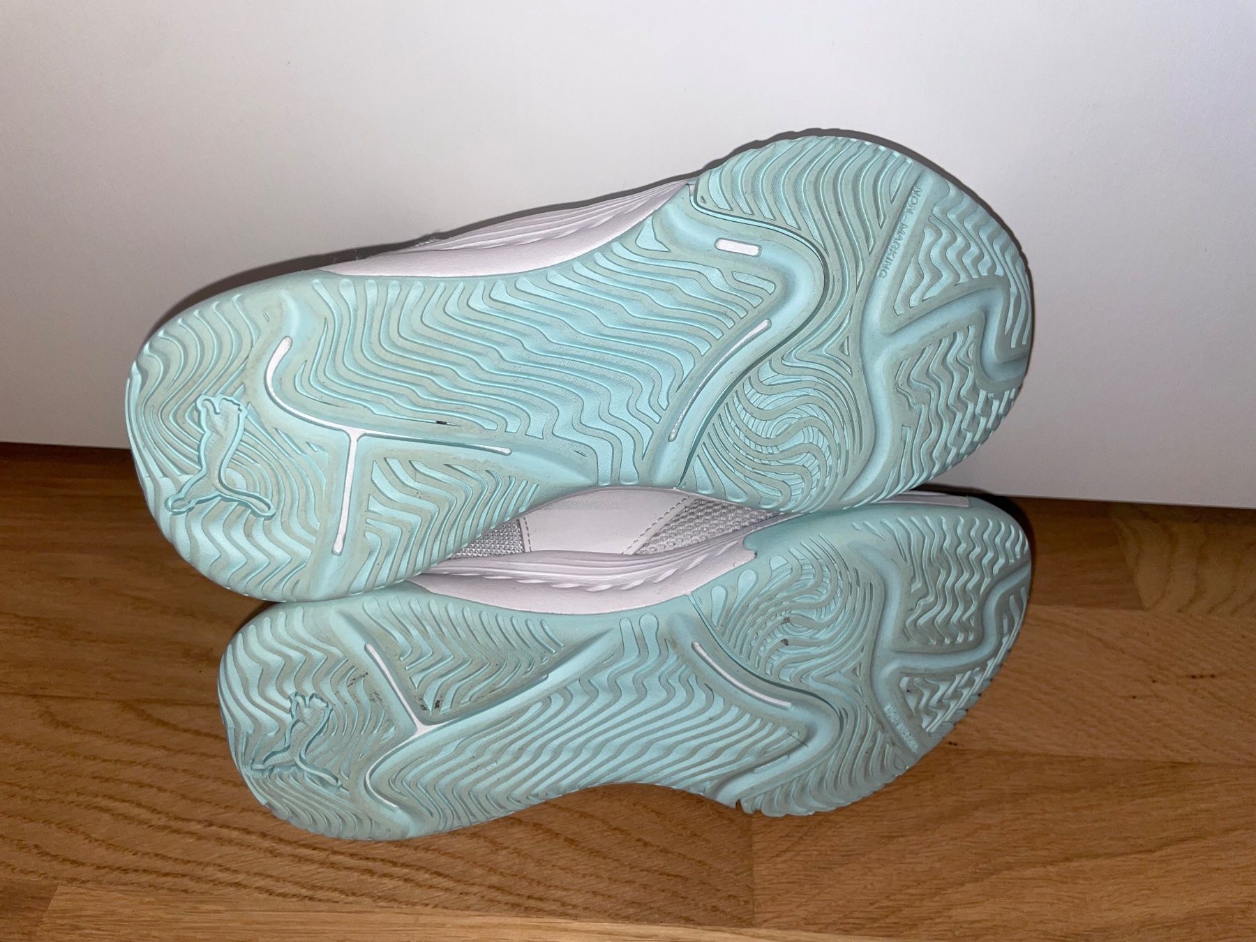 Puma Chaussures garçon: Puma Hallenschuhe Gr. 34 – D'occasion à Emmen par Manu4414 2