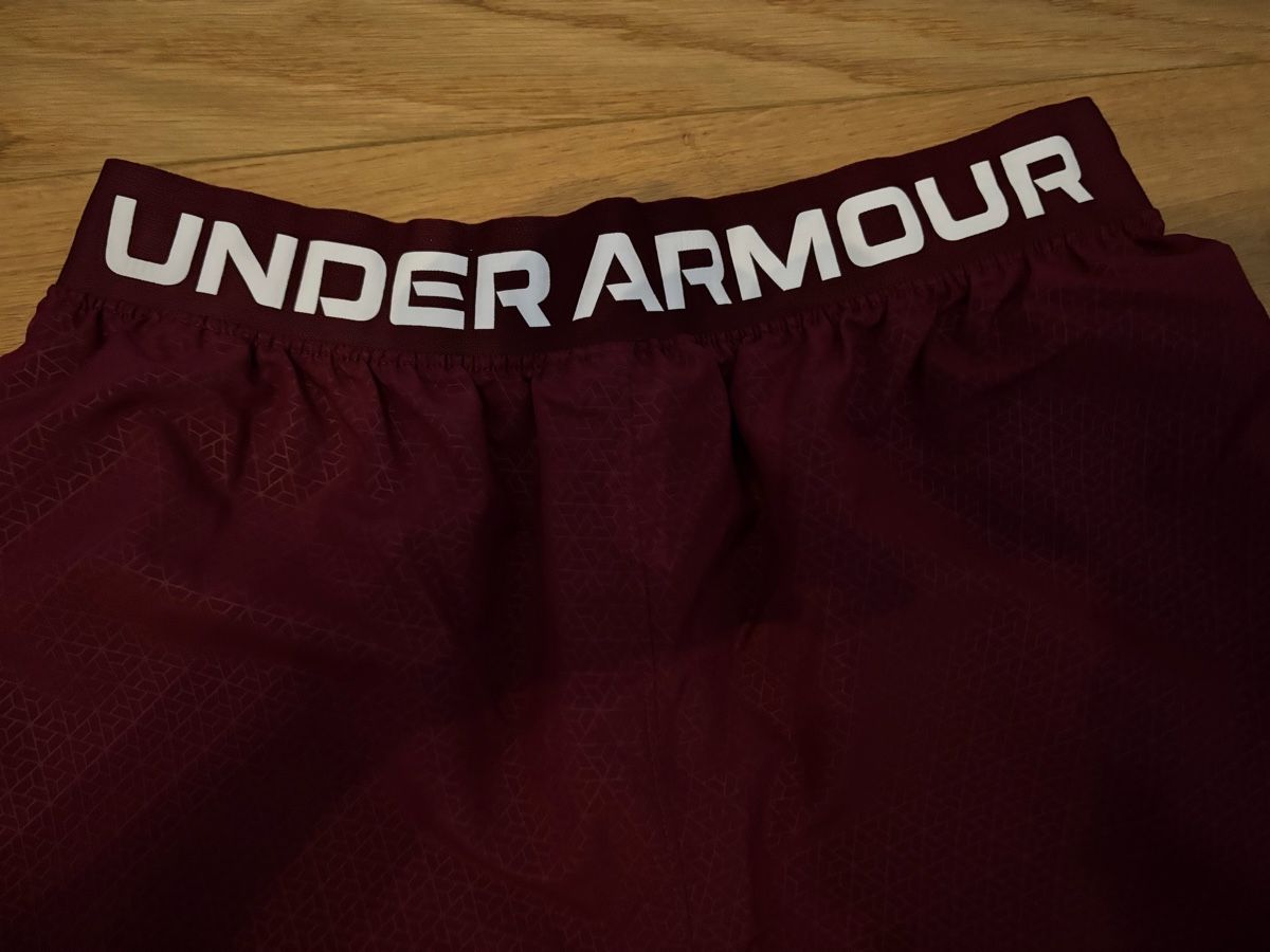 Pantaloni: Under Armour shorts – Usato da Laupen BE venduto da Jonasbolinger 2