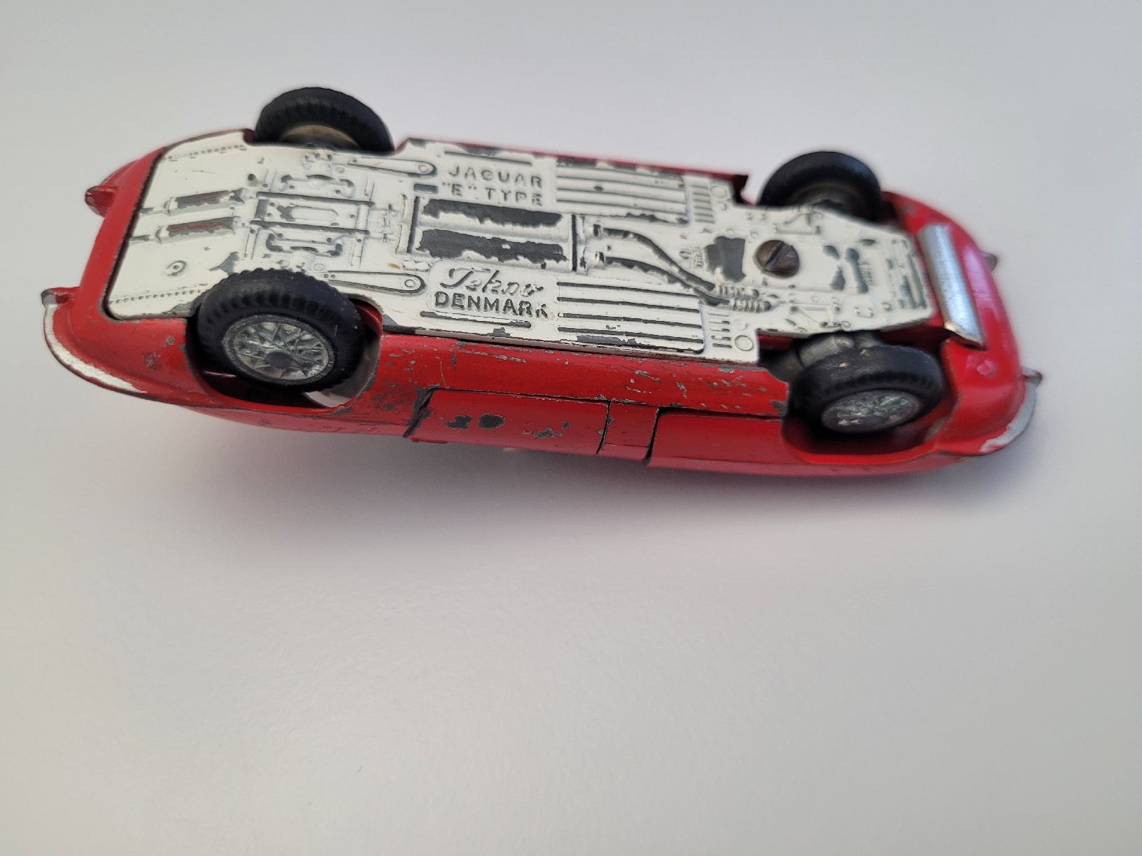 Tekno Modellini d'auto: JAGUAR E-TYPE (TEKNO) 1/43 – Usato da Zumikon venduto da tho_9zm8 5