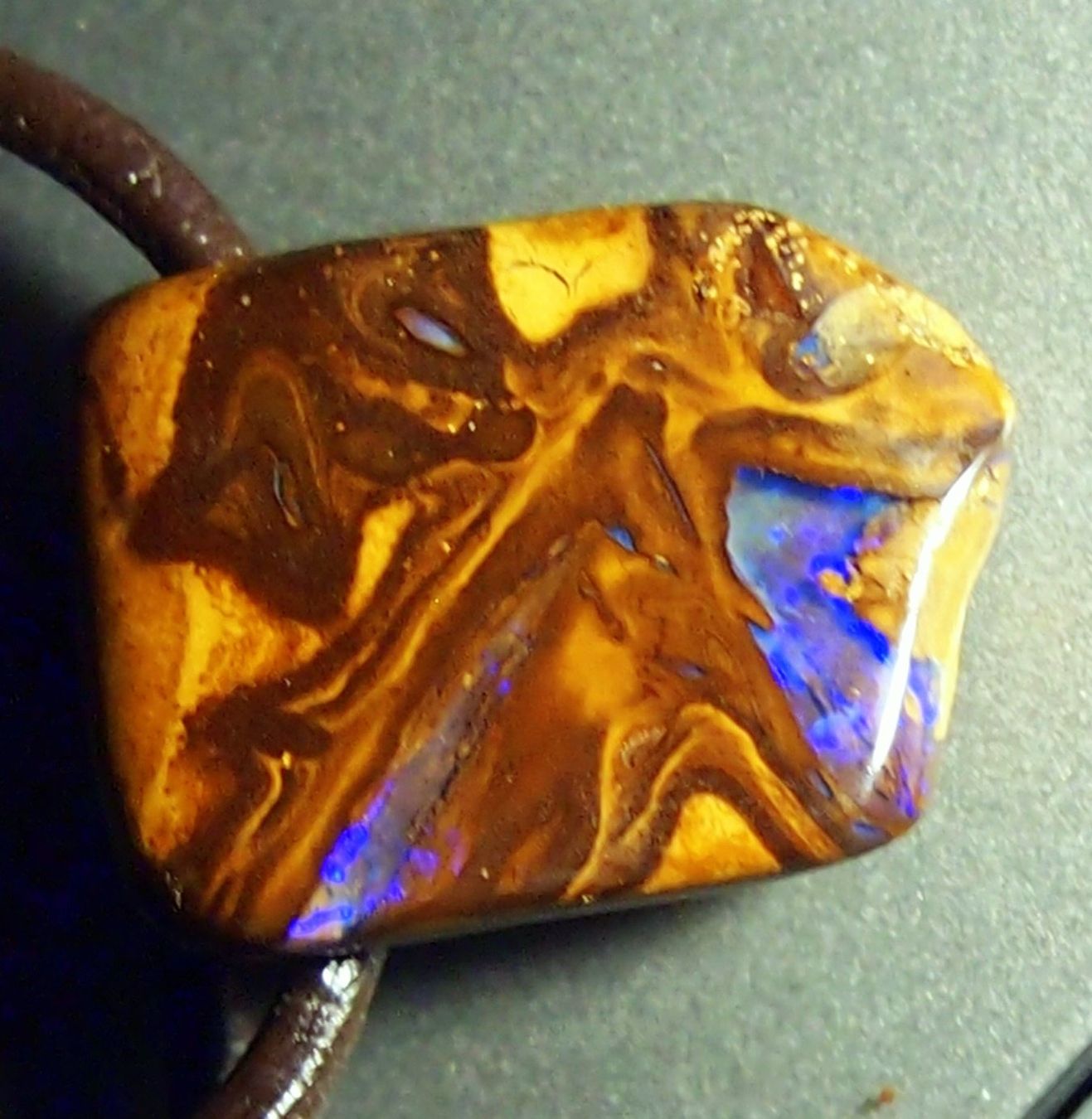 Edelsteine: Australian Koroit Opal, blauen Farbenfunken – Neu (gemäss Beschreibung) aus Reinach BL von Hesekiel39 7