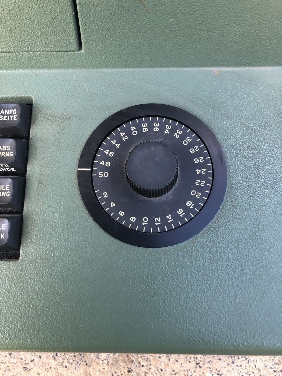 Machines à écrire: IBM 96 M Schreibmaschine gebraucht – D'occasion à Arbon par Wladimir1 2