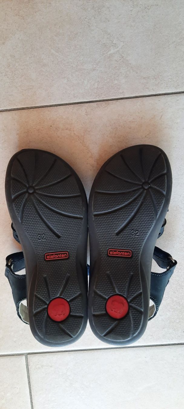Elefanten Schuhe für Mädchen: Sandalen Grösse 32 – Gebraucht aus Volketswil von Merkur10 1