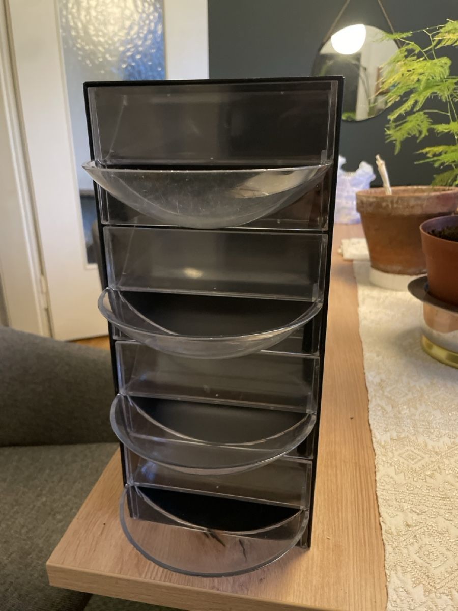 Nespresso Altro per la casa: Nespresso Kapselhalter schwarz 4 Schubladen – Usato da Zürich venduto da AnjaStauffer