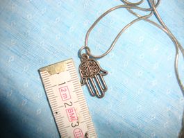 Fatimas Hand Anhänger mit Kette