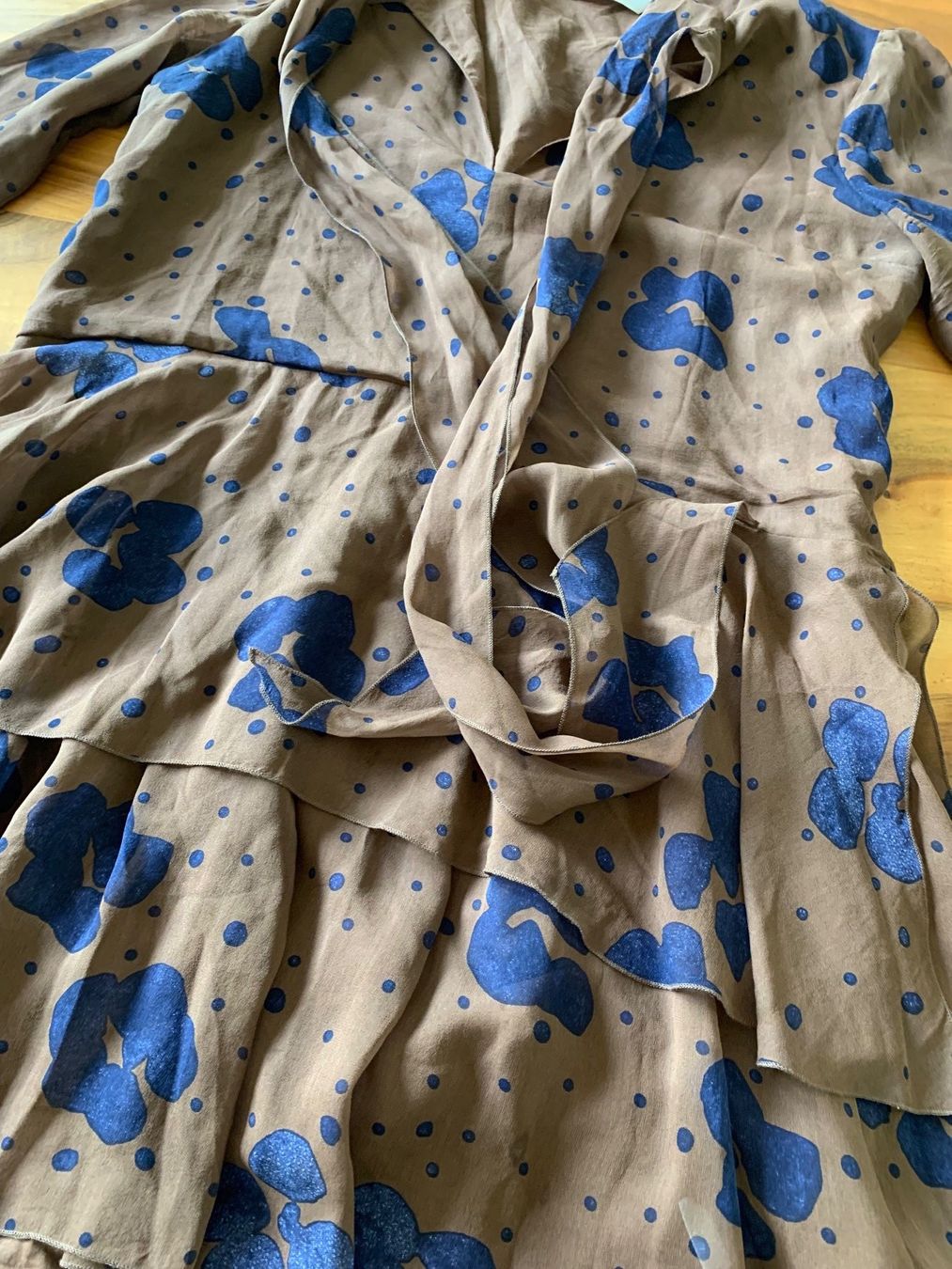 Chloé Vestiti: SEE BY CHLOÉ atemberaubendes Seidenkleid Gr. 40 – Nuovo (secondo la descrizione) da Meiringen venduto da snahhanssnah 1