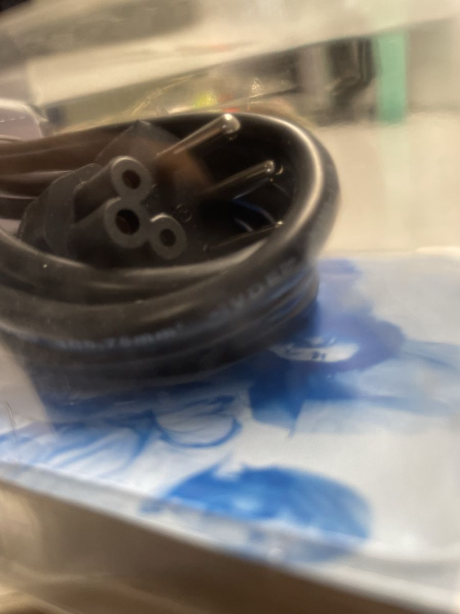 Cavi: Câble d'alimentation PC Vivanco "Mickey Mouse" 1.8m - Neuf! – Nuovo e nell'imballaggio originale da Denges venduto da Ricautomotive 1