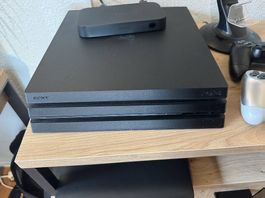 PS4 Pro inkl. 2 Controller und Games - V13.5