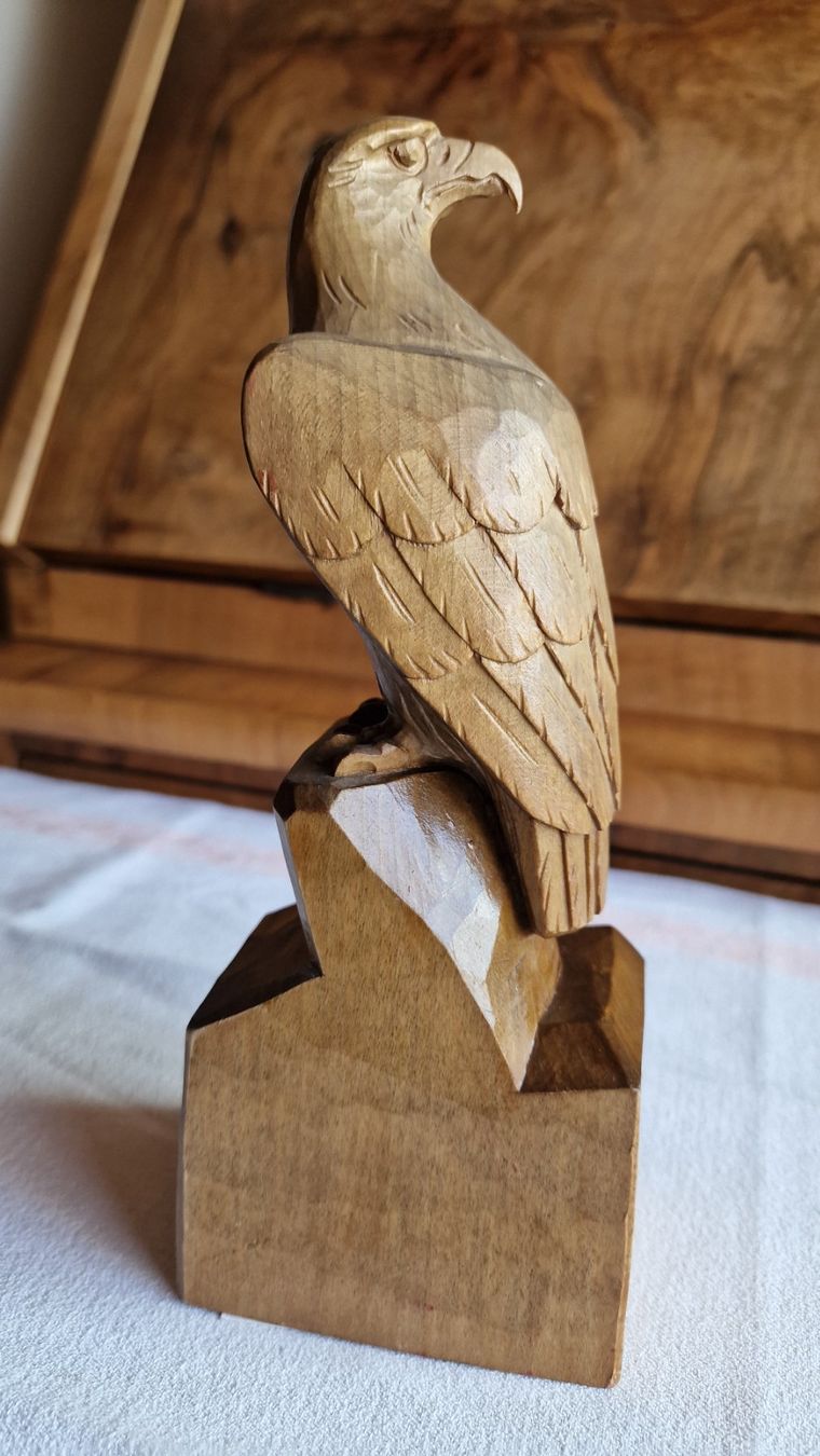 Statuette: Ernst Gander, Schwanden bei Brienz BE:   geschnitzter Adler – Usato da Röthenbach i. E. venduto da Heureka5 4
