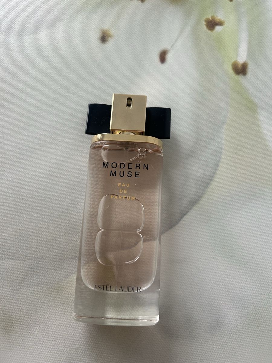 Estée Lauder Profumi & Eau de Toilette: Estee Lauder Modern Muse Esu de Parfum 100ml – Usato da Hinterkappelen venduto da Seelefluegeli 1