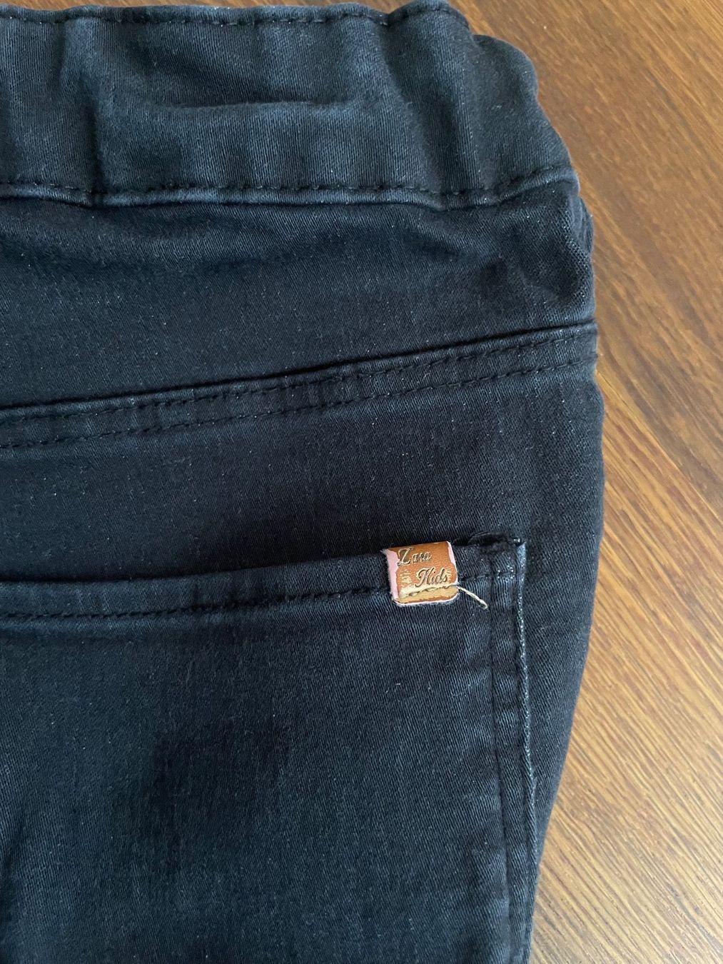 Zara Hosen: schwarze enge Jeans- elastisch – Gebraucht aus Liestal von ela_2g9s 2