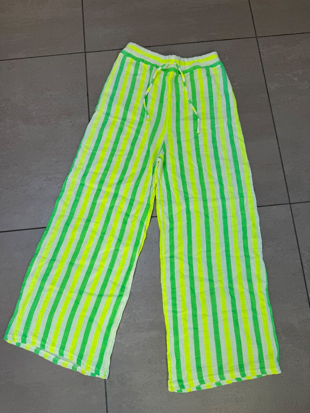 Hosen: Sommerhose aus Musseline – Neu (gemäss Beschreibung) aus Sigriswil von ck56