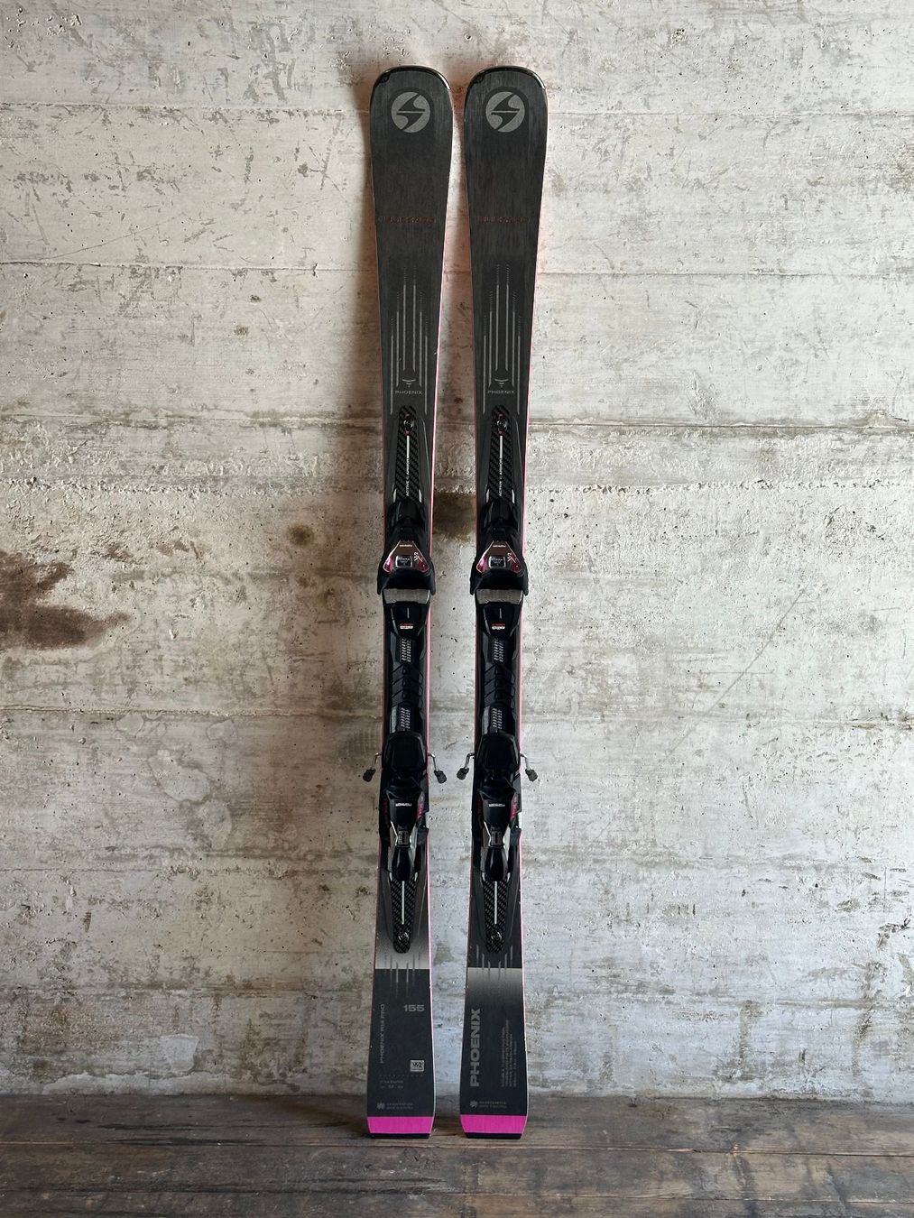 Blizzard Skis: Blizzard Pheonix Pro 155cm Ski – D'occasion à Emmenbrücke par karkarkar 1