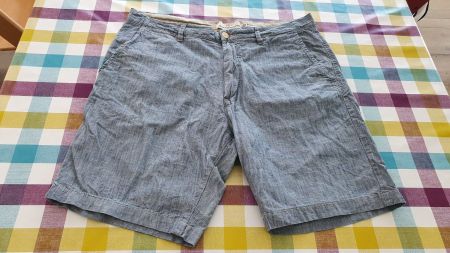 Schöne kurze Hose - Shorts - Gr. 36