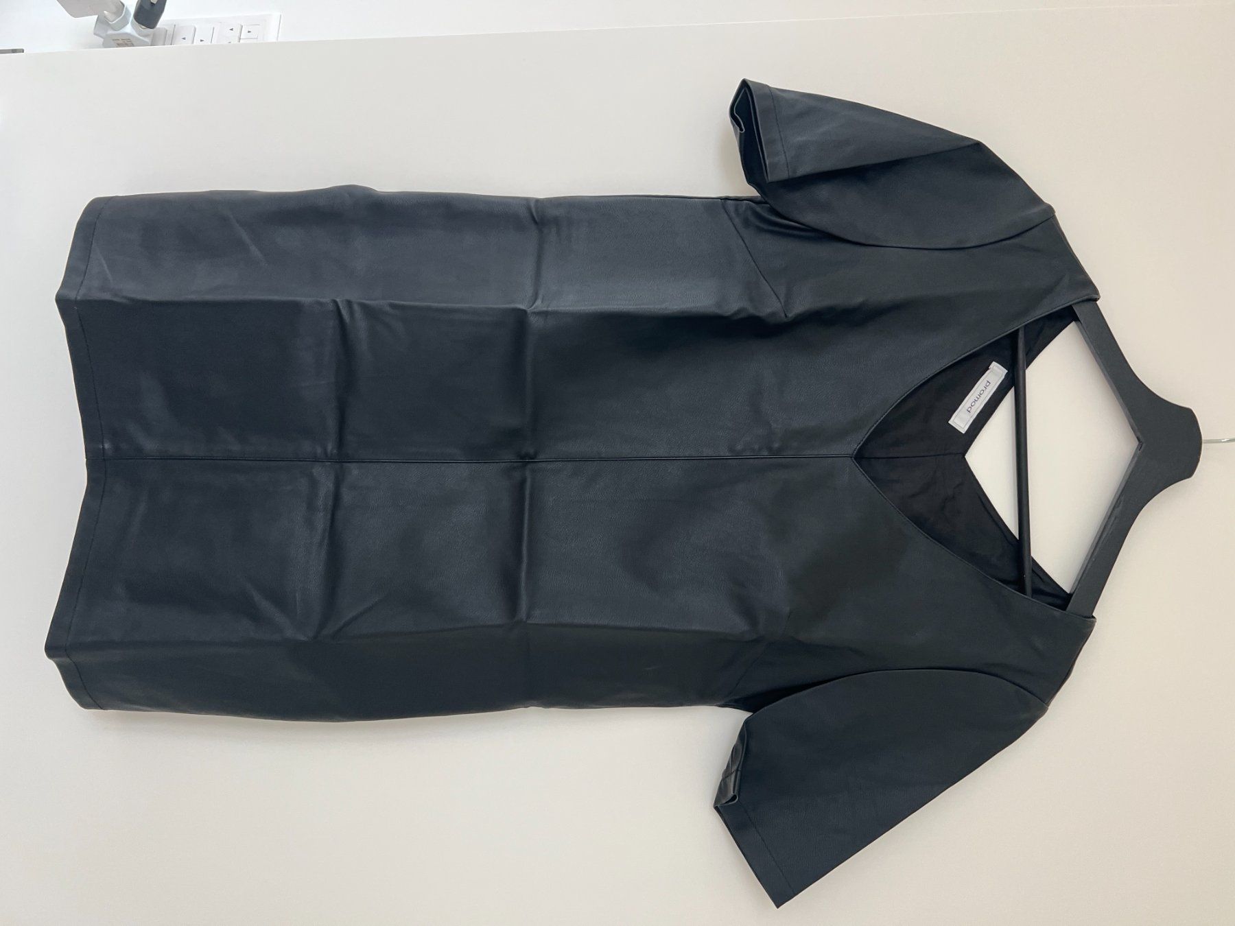 Promod Vestiti: Robe noire en similicuir Promod – Usato da Zürich venduto da mps_9cp7