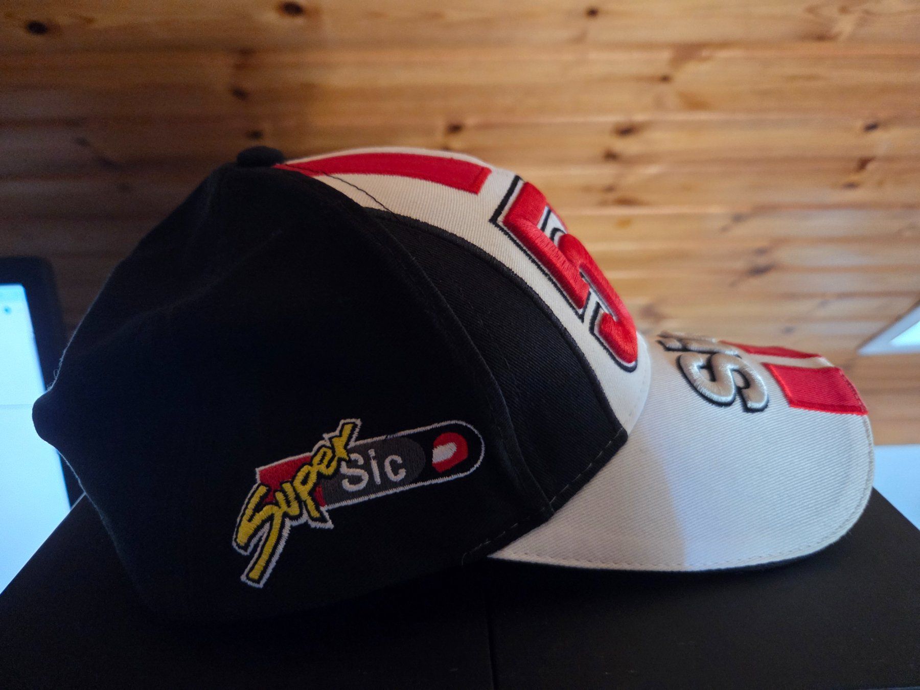 Copricapi, berretti & cappellini: Casquette Marco Simoncelli 58 "Super Sic" neuve – Nuovo (secondo la descrizione) da Mathod venduto da narno 2