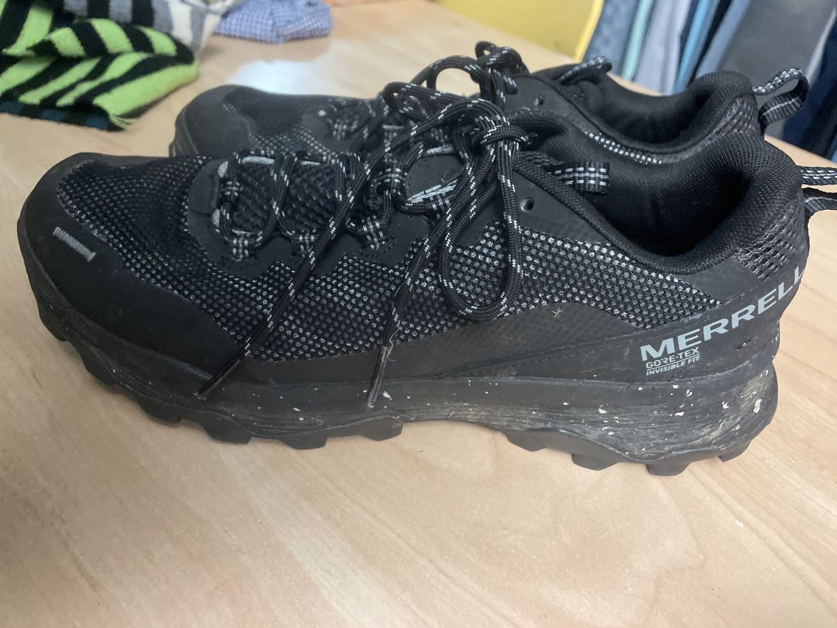 Merrell Scarpe da uomo: Merrell Gore-Tex Herren Trail Schuhe, Gr.41, Schwar – Nuovo (secondo la descrizione) da Obergerlafingen venduto da cabo4