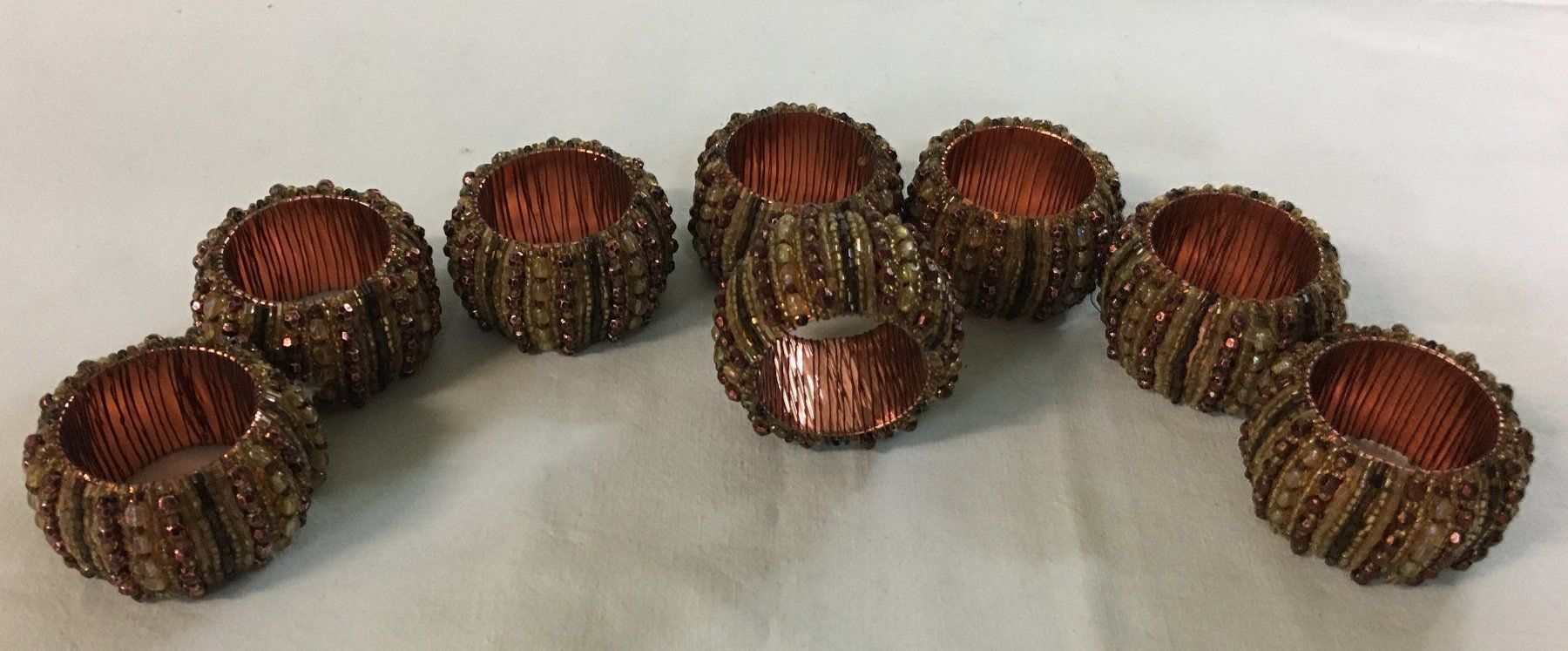 Tutte le decorazioni: 8 Serviettenringe D 3.5cm(5.5) /H 3.5cm – Usato da Oftringen venduto da Vucki 1