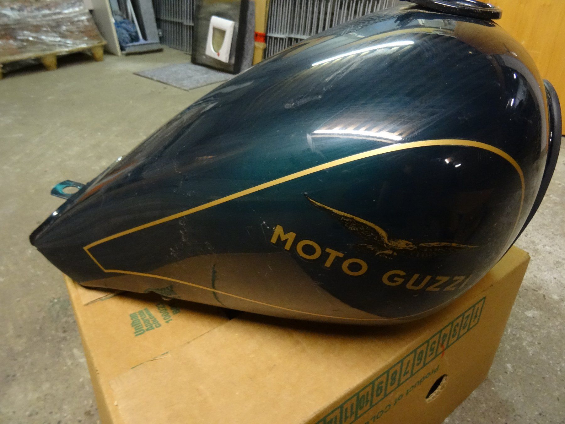 Moto Guzzi Toutes les pièces détachées moto: Benzintank MOTO GUZZI 750 Nevada, – D'occasion à Niederbipp par mission55impossibile