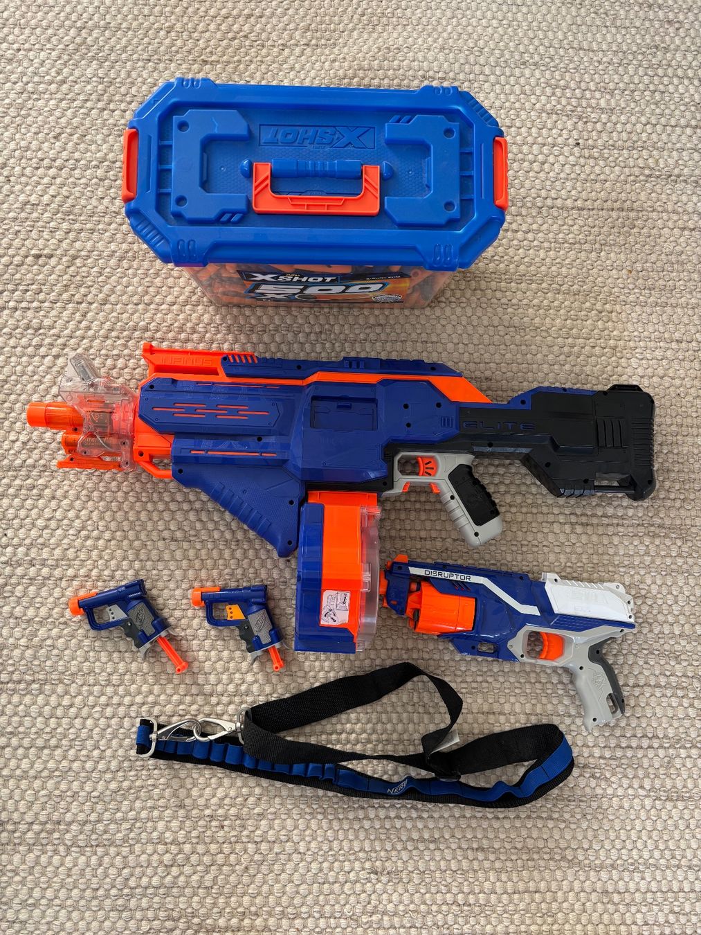 Nerf Giocattoli: NERF Pistolen Sammlung mit Pfeilen – Usato da Thalwil venduto da Swisshoneys 2