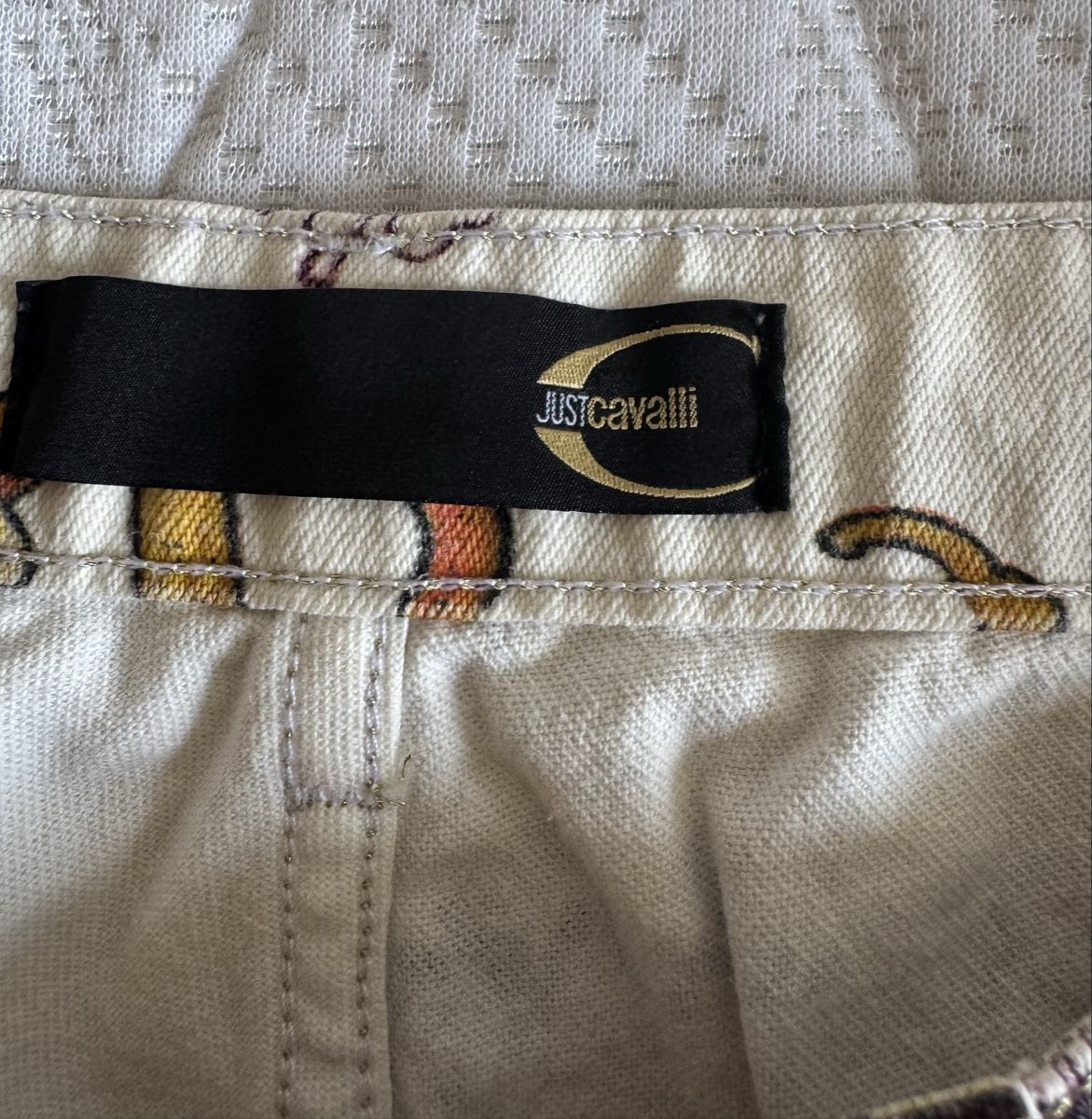 Roberto Cavalli Jeans: Vintage Roberto Cavalli SS/2000 printed jeans – Nuovo (secondo la descrizione) da Aigle venduto da 029_mbn 5