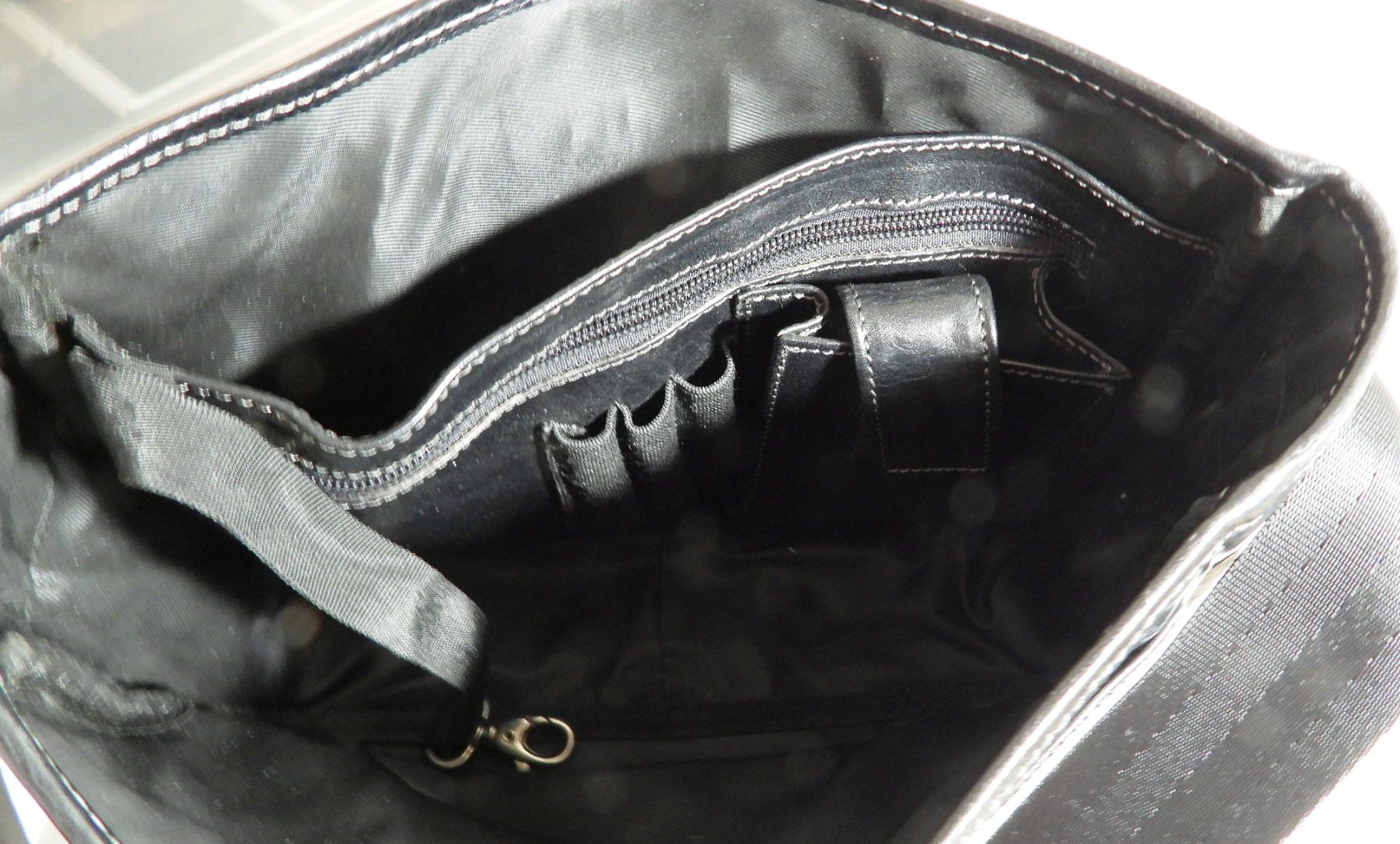 Taschen für Damen: Umhängetasche Roberto Angelico – Gebraucht aus Dübendorf von alracfo 7